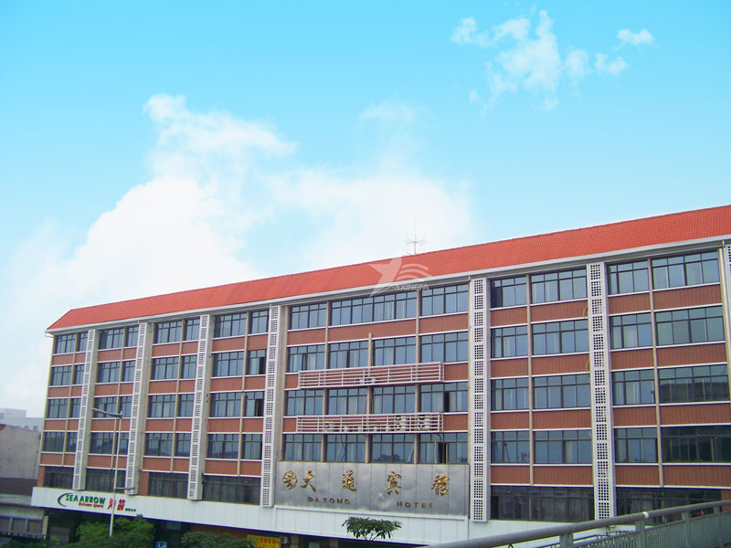 合成樹脂瓦：輕材質(zhì)高性能，助力屋面建材市場持續(xù)發(fā)展